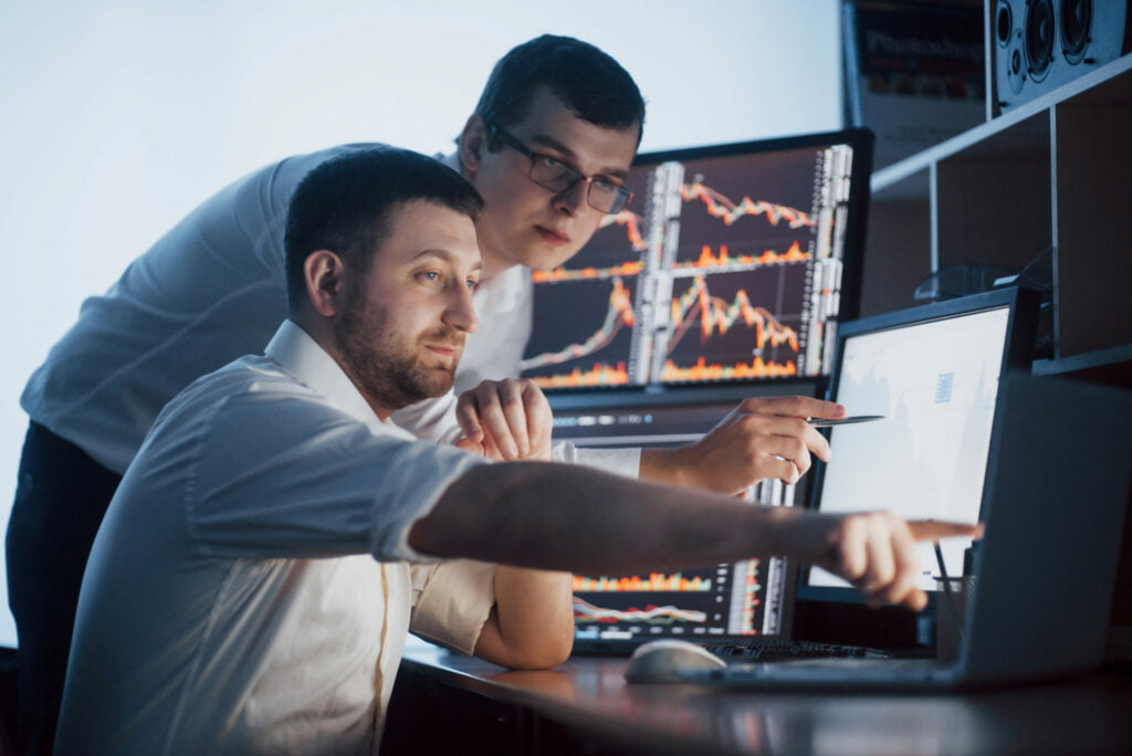 What are proprietary trading firms ?