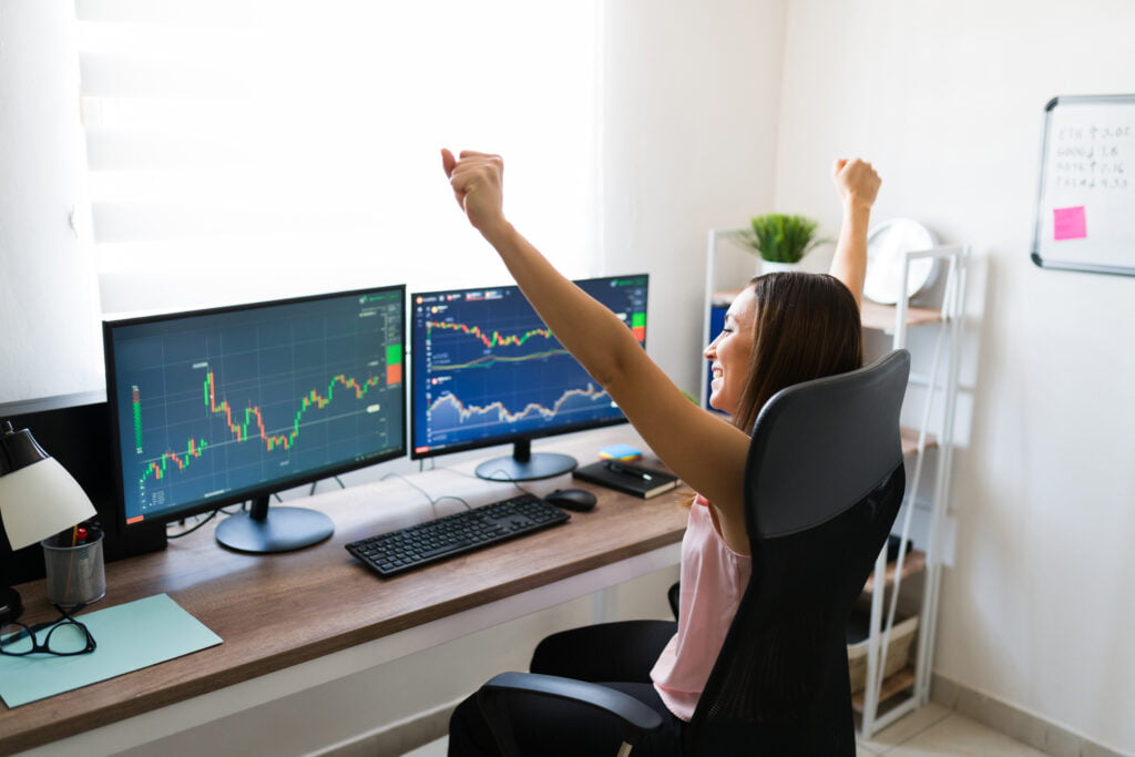 Master Online Trading: 10 Costly Mistakes to Dodge for Maximum Success
